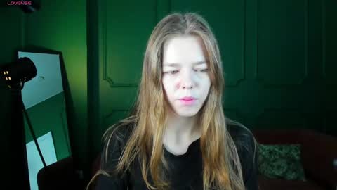tina_tayllor__ online show from March 29, 8:42 pm