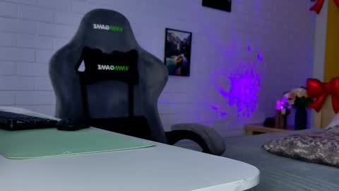 Tina Davil online show from February 17, 1:18 pm