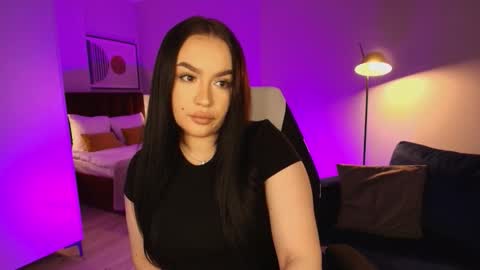 hi im curvy babyface girlie Tina online show from February 12, 8:20 am