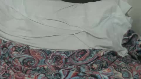 Snapshot of tinaxxxpetite chatting on January 6, 4:43 pm Tina online show from January 6, 4:43 pm