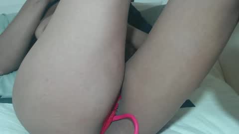 Snapshot of tinaxxxpetite chatting on January 7, 5:48 pm Tina online show from January 7, 5:48 pm