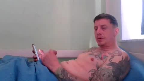 Snapshot of tinizzle86 chatting on April 21, 7:58 am tinizzle86 online show from April 21, 7:58 am