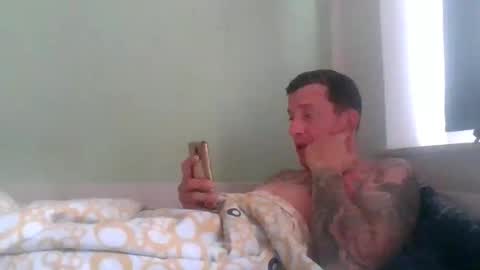 Snapshot of tinizzle86 chatting on May 11, 7:03 am tinizzle86 online show from May 11, 7:03 am