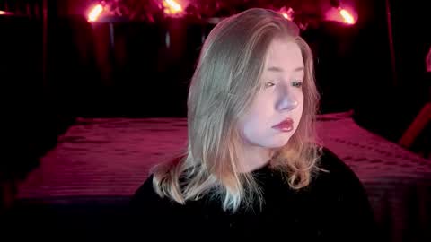 TinkerrBelll online show from January 18, 8:12 pm