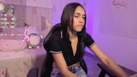 tiny_tay online show from March 26, 12:00 pm