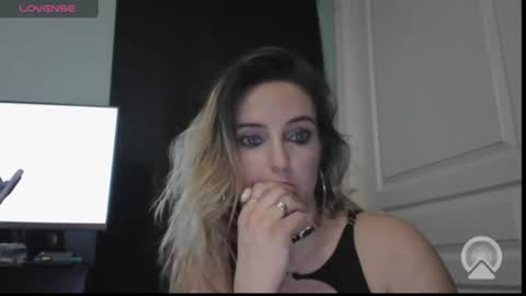 tinytightandlittle online show from July 28, 5:47 am