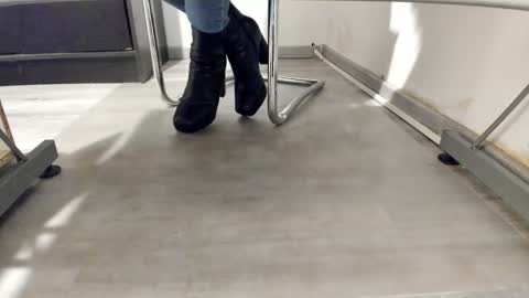 Snapshot of tired33 chatting on January 10, 4:42 pm Anna online show from January 10, 4:42 pm