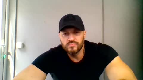 titan_heart online show from August 5, 10:40 am