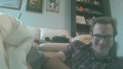 titlovercums online show from December 17, 1:50 pm