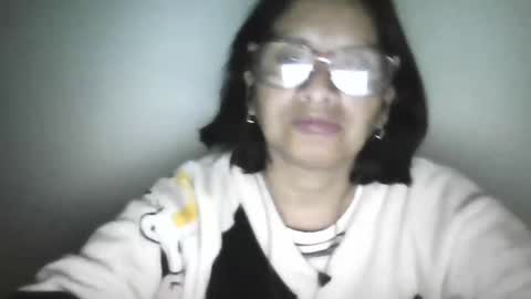 Ester online show from May 6, 9:03 am