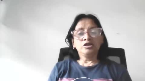Ester online show from May 7, 3:50 pm