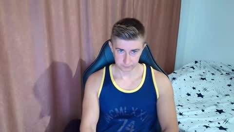 todhorny987 online show from March 23, 6:50 am