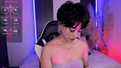  Halsey  Sofii  online show from July 30, 12:31 am