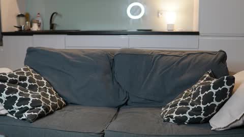 Tom online show from November 7, 6:41 pm