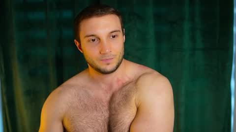 Tom online show from May 29, 3:32 pm