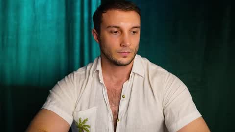 Tom online show from July 4, 1:06 pm
