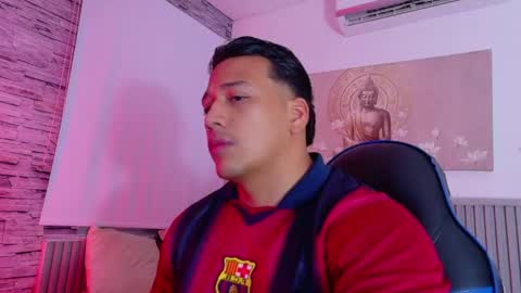 Tom muscle1 online show from April 18, 11:58 am