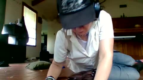 Snapshot of tomboy_titties chatting on June 15, 8:22 pm tomboy_titties online show from June 15, 8:22 pm