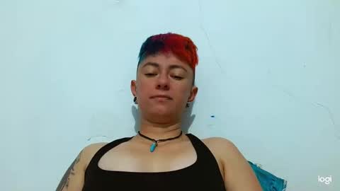 Snapshot of tomboyblue chatting on January 22, 10:29 am Blue online show from January 22, 10:29 am