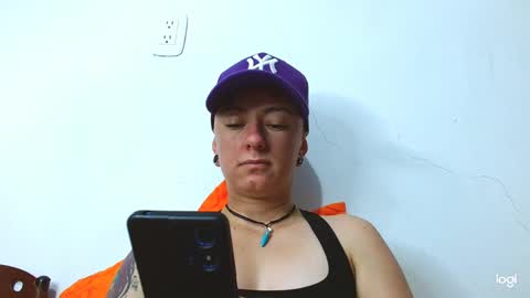 Snapshot of tomboyblue chatting on January 23, 12:30 pm Blue online show from January 23, 12:30 pm