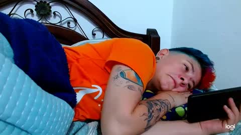 Snapshot of tomboyblue chatting on January 28, 4:50 am Blue online show from January 28, 4:50 am