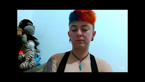 Snapshot of tomboyblue chatting on February 9, 6:11 am Blue online show from February 9, 6:11 am