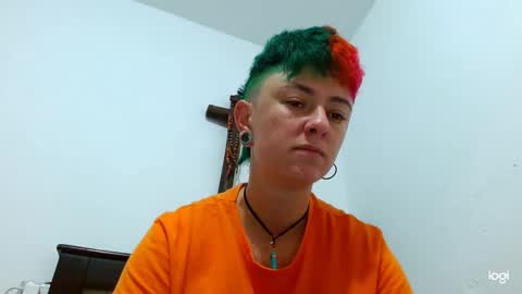 Snapshot of tomboyblue chatting on February 16, 4:10 pm Blue online show from February 16, 4:10 pm