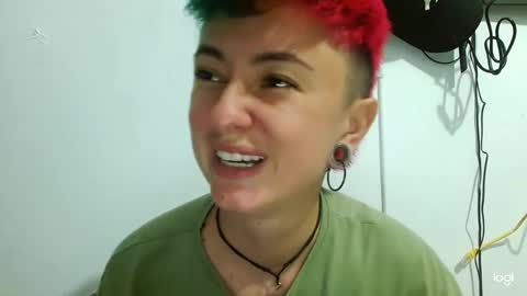 Snapshot of tomboyblue chatting on March 1, 1:53 am Blue online show from March 1, 1:53 am