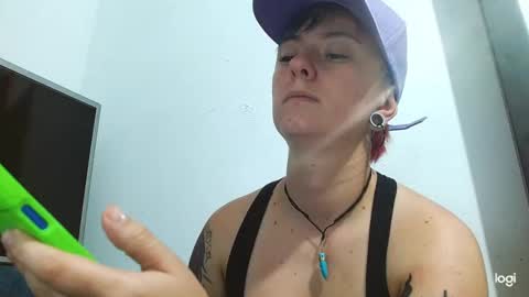 Snapshot of tomboyblue chatting on March 7, 12:48 am Blue online show from March 7, 12:48 am