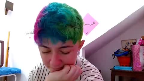 Snapshot of tomboyblue chatting on October 26, 3:07 pm Blue online show from October 26, 3:07 pm