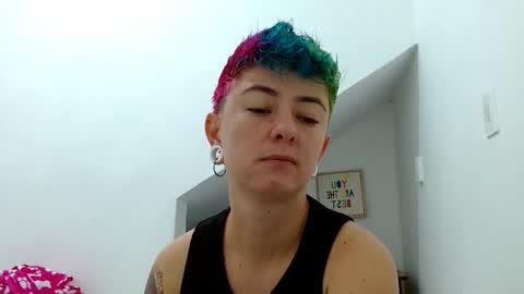 Snapshot of tomboyblue chatting on November 5, 3:01 pm Blue online show from November 5, 3:01 pm