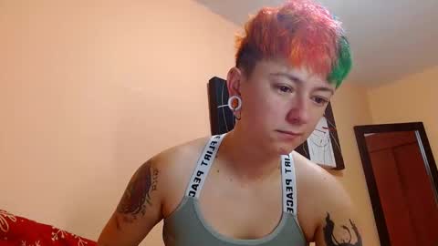 Snapshot of tomboyblue chatting on January 18, 2:10 pm Blue online show from January 18, 2:10 pm