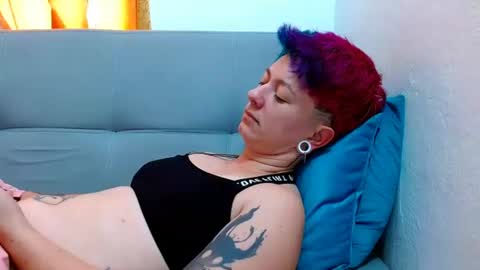 Blue online show from June 30, 6:31 pm