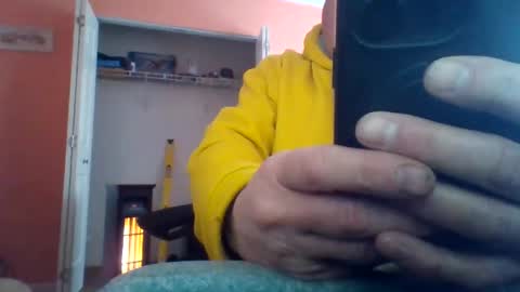 Snapshot of tomcat4848 chatting on December 16, 4:34 pm tomcat4848 online show from December 16, 4:34 pm