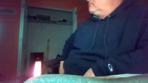 Snapshot of tomcat4848 chatting on December 21, 1:35 am tomcat4848 online show from December 21, 1:35 am