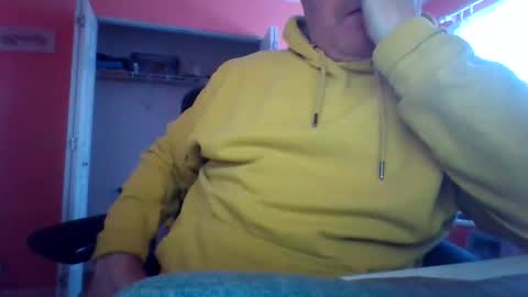 Snapshot of tomcat4848 chatting on January 8, 7:27 pm tomcat4848 online show from January 8, 7:27 pm