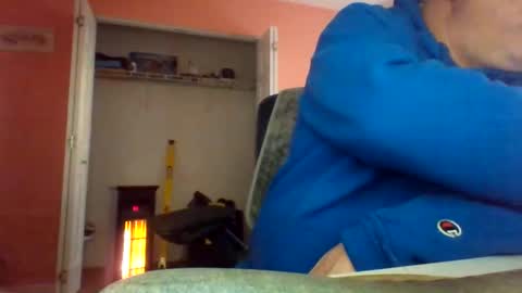 Snapshot of tomcat4848 chatting on January 11, 1:38 pm tomcat4848 online show from January 11, 1:38 pm