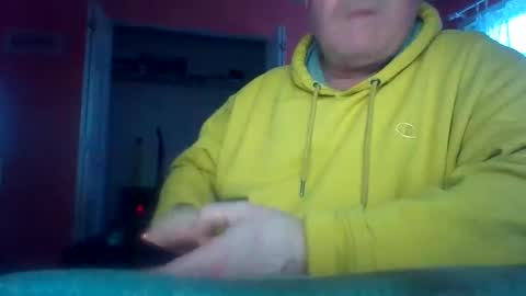 Snapshot of tomcat4848 chatting on February 10, 10:03 pm tomcat4848 online show from February 10, 10:03 pm