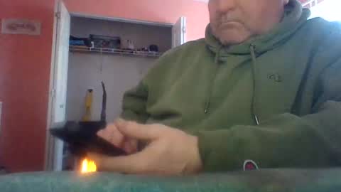 Snapshot of tomcat4848 chatting on February 16, 8:38 pm tomcat4848 online show from February 16, 8:38 pm