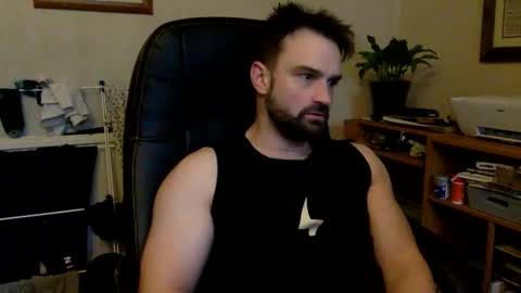 Snapshot of tomf1982 chatting on March 15, 1:06 pm tomf1982 online show from March 15, 1:06 pm