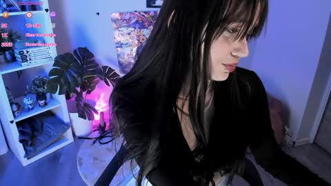 Tomie online show from May 12, 2:03 pm