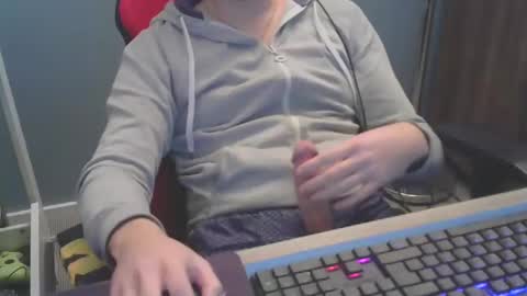 Snapshot of tomin3m chatting on January 9, 7:40 pm tomin3m online show from January 9, 7:40 pm