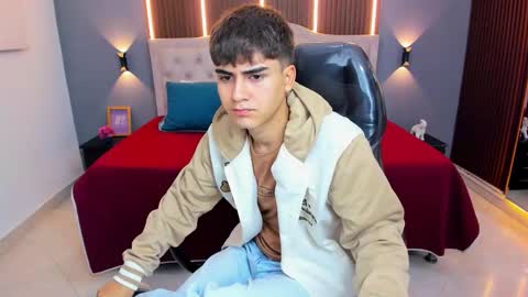 Tommy  online show from February 11, 3:33 am