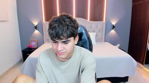 Tommy  online show from March 10, 3:33 am