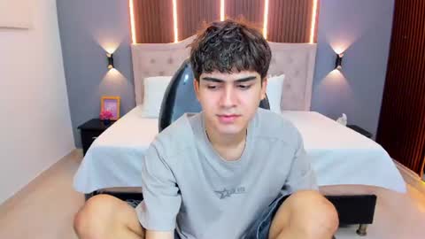 Tommy  online show from July 5, 3:23 am