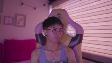 Blue  online show from April 18, 2:54 pm