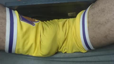   Thomas    online show from April 10, 11:20 pm