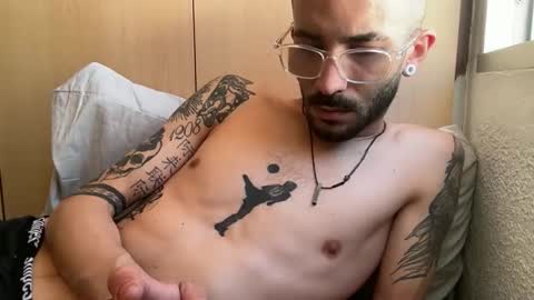 TOMMYDESIREX online show from May 21, 12:34 pm
