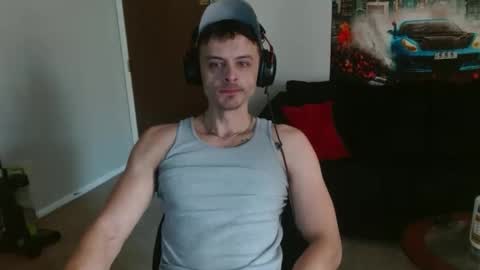 Snapshot of tommystrokes_ chatting on December 19, 8:05 pm Tommy Strokes online show from December 19, 8:05 pm