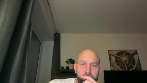 Thomas Fit online show from January 14, 8:47 pm